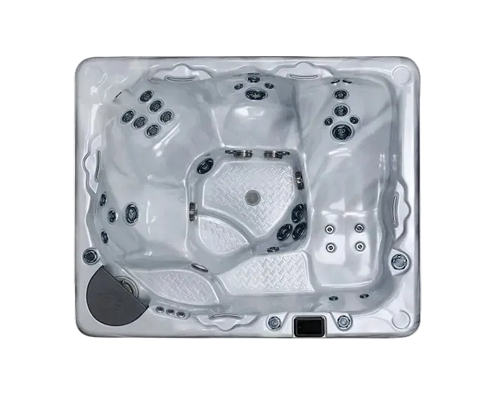 Hot tub with multiple jets